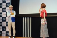 左からウォーリー木下、ベッキー。