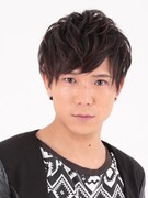 アンサンブルキャストの山田諒。