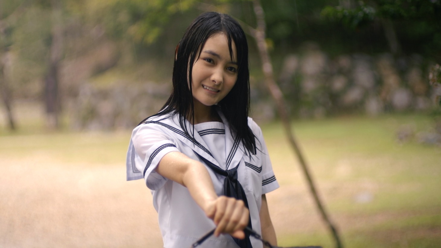 実写映画「逆光の頃」より