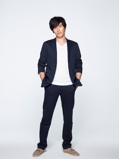 鈴木礼役を演じる要潤。