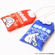 「お守り風マスコット」。シロクマさんのデザインは「恋愛成就ver.」、アザラシ君のものは「延命長寿ver.」になっている。