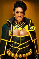 百地丹波に扮する吉野圭吾（Wキャスト）。