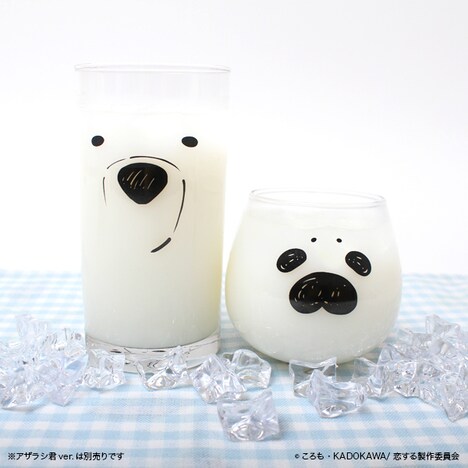 「シロクマさんグラス」「アザラシ君グラス」のツーショット。