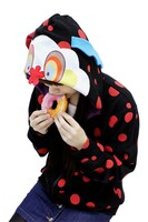 「お菓子の魔女パーカー」着用イメージ