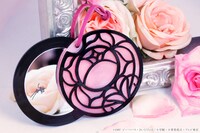 「少女革命ウテナ」をモチーフにしたスライドミラー。