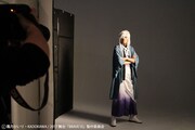ビジュアル撮影中の様子。小坂涼太郎演じる伊達政宗。