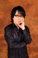 骨董屋役の速水奨。