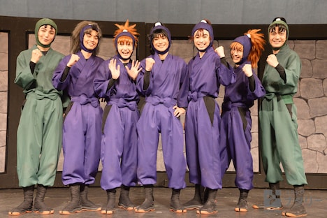 「ミュージカル『忍たま乱太郎』第8弾 再演 ～がんばれ五年生！技あり、術あり、初忍務!!～」囲み取材より。左から二平壮悟、栗原大河、吉田翔吾、山木透、佐藤智広、久下恭平、海老澤健次。