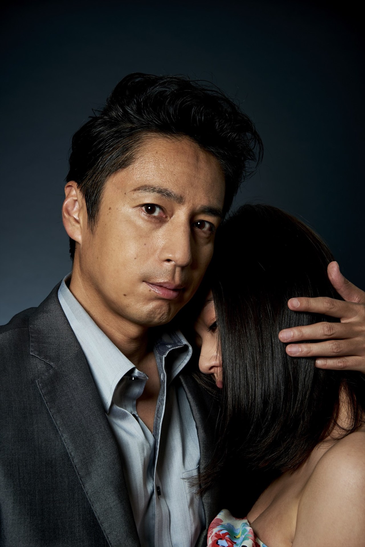 徳井義実（チュートリアル）演じる四谷大輔は大人気イケメンモデルという役柄。この画像は劇中でファッション雑誌のスチール写真として使用されたもの。