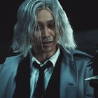 映画「東京喰種」クインケ手にした、大泉洋扮する真戸呉緒の新ビジュアル