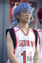 黒子テツヤ役の小野賢章。