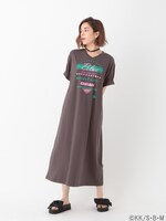 「青の祓魔師 ロゴTワンピース」チャコールグレー