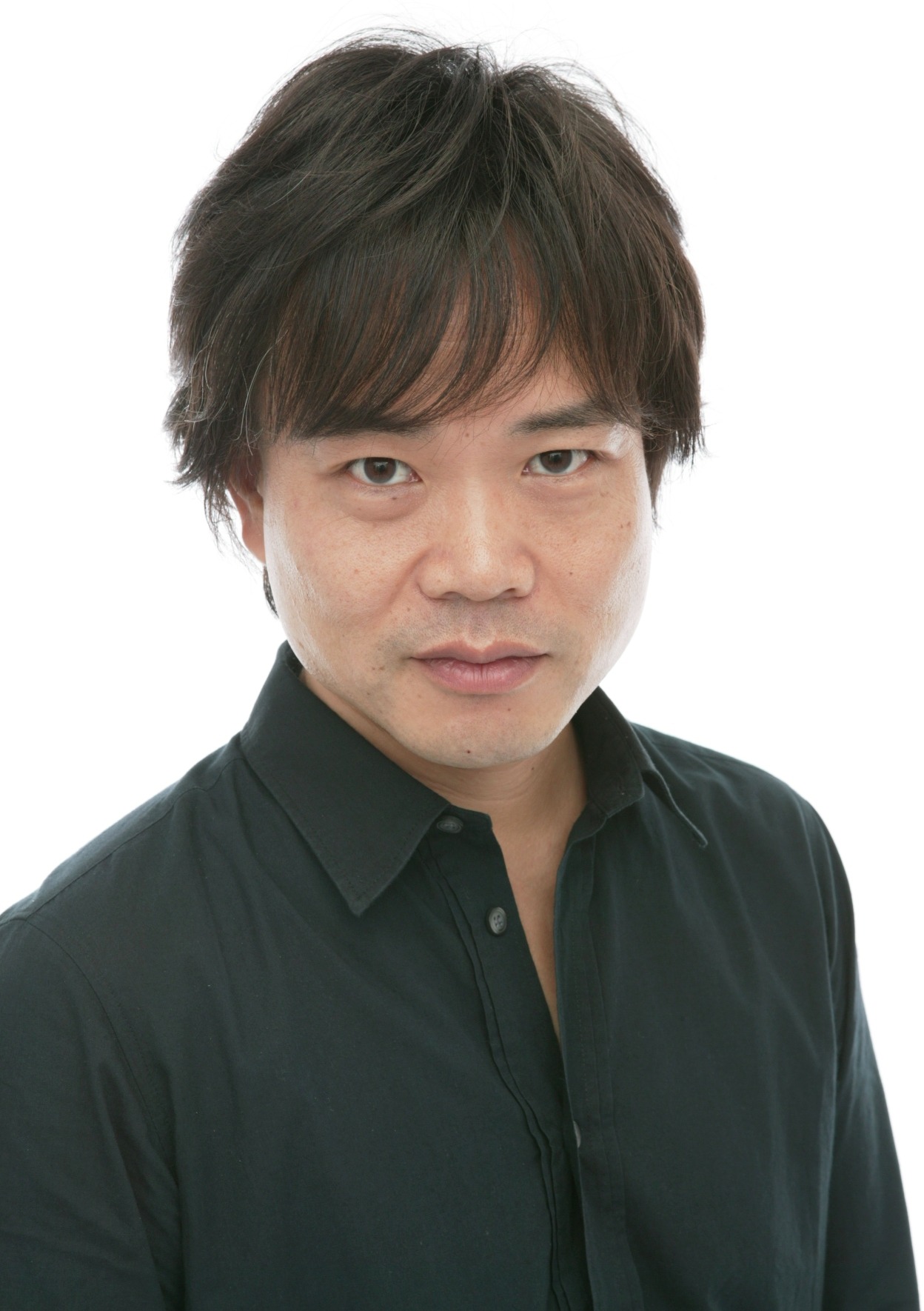 鬼島森吾役の中井和哉。