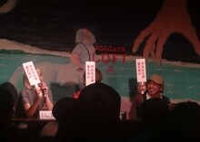 「やれたかもナイトin阿佐ヶ谷ロフト」の様子。一番右が吉田貴司。