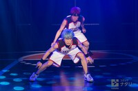 「舞台『黒子のバスケ』OVER-DRIVE」より。（撮影：引地信彦、渡部俊介）