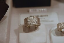 “松本零士ロマンティックコレクション”の「『銀河鉄道999』メーテルリング」。