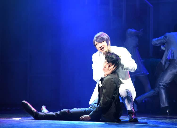 東京喰種 注目ポイントは 人間と喰種の狭間 Dvdも発売決定 ステージナタリー