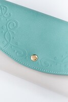 勝生勇利モデルの財布。