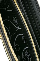 ユーリ・プリセツキーモデルの財布。