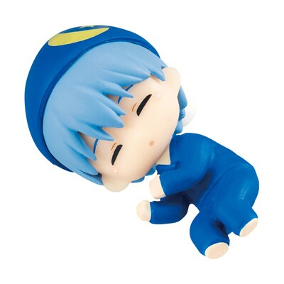 「黒子のバスケ」黒子ら7人がぐっすり眠るフィギュア、カプセル自販機に