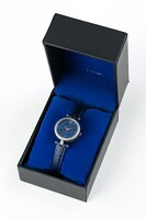 ロイ・マスタングをモチーフにした腕時計。