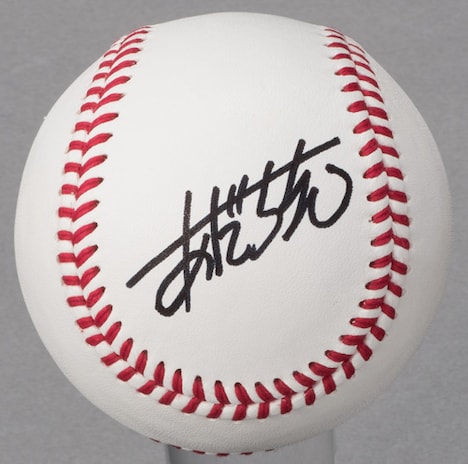 あだち充の直筆サインボール。