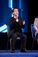 「Anime Expo 2017」に登壇した曽利文彦監督。