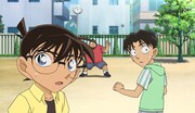 アニメ「名探偵コナン」の場面写真。