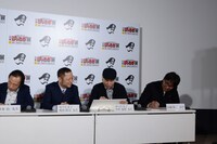 「創刊50周年記念 週刊少年ジャンプ展VOL.1 創刊～1980年代、伝説のはじまり」トークイベントの様子。