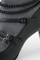 「黑執事 Book of the Atlantic」葬儀屋モデルのブーツ。