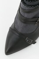 「黑執事 Book of the Atlantic」葬儀屋モデルのブーツ。