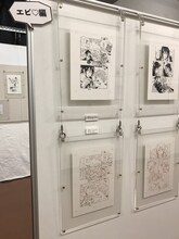 「春風のエトランゼ展～紀伊カンナの世界～」の様子。
