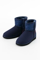 勝生勇利モデルのムートンブーツ。