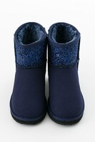 勝生勇利モデルのムートンブーツ。