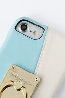 ヴィクトル・ニキフォロフモデルのスマートフォンケース。