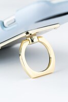 勝生勇利モデルのスマートフォンケース。