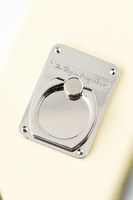 ユーリ・プリセツキーモデルのスマートフォンケース。