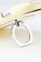 ユーリ・プリセツキーモデルのスマートフォンケース。