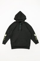 勝生勇利モデルのパーカー。