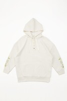 ユーリ・プリセツキーモデルのパーカー。