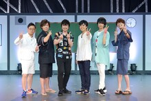 イベントの様子。左から岩田光央、日野聡、小野大輔、神谷浩史、島崎信長、花江夏樹。