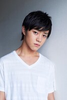 小野田坂道役の醍醐虎汰朗。