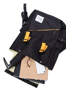 「銀魂」土方十四郎モデルのコラボレーションリュック。