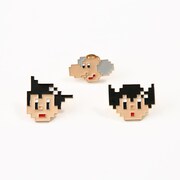 アトムやブラック・ジャックがピクセルデザインになったグッズ、3COINSに