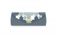 八乙女楽モデルのプレミアムラインに付属するメガネケース。