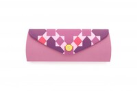 九条天モデルのプレミアムラインに付属するメガネケース。