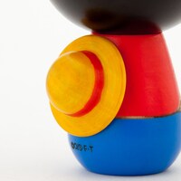 「ワンピースこけし by 卯三郎こけし」のルフィモデル。