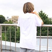 「究極超人あ～る 1塁にエリカセット」より、Tシャツの着用例。