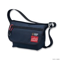 「Manhattan Portage×STRICT-Gコラボ ビンテージメッセンジャーM」のRX-78-2。