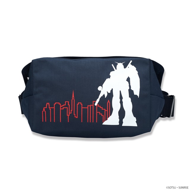 「Manhattan Portage×STRICT-Gコラボ ビンテージメッセンジャーM」のRX-78-2。